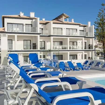 Correeira Luxury Residence T2 C- Albufeira, Pools, Wifi, Bbq, Beach شقة