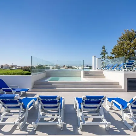 Correeira Luxury Residence T2 C- Albufeira, Pools, Wifi, Bbq, Beach البوفيرا